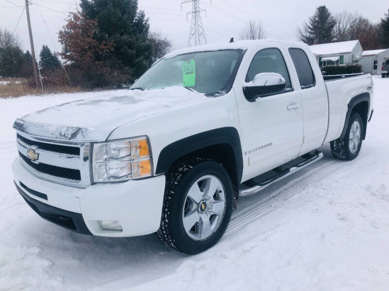 2009 Chevrolet Silverado 1500 for sale at Al's Used Cars in Cedar Springs MI