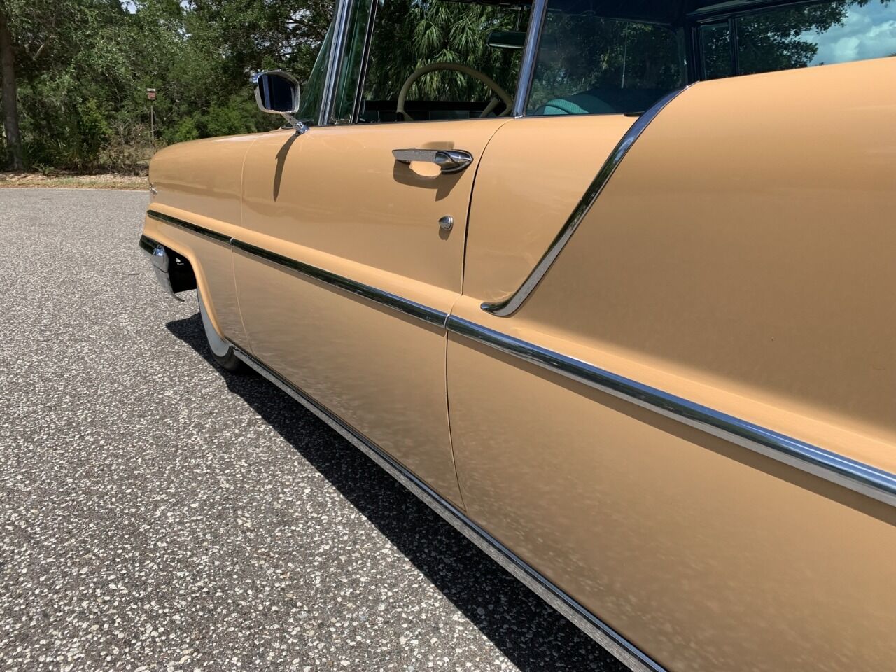 1957 Lincoln Capri 26