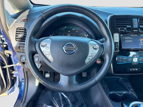2016 Nissan LEAF SV
