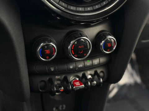 2017 MINI Hardtop 4 Door Cooper