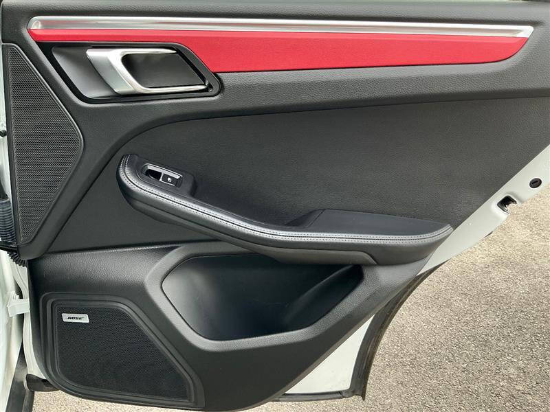 2018 Porsche Macan S