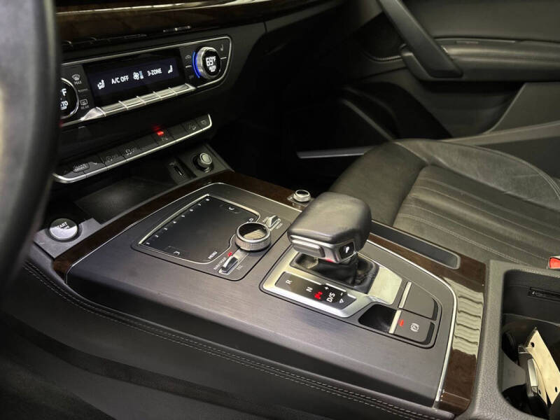 2019 Audi Q5 quattro Premium Plus 45 TFSI