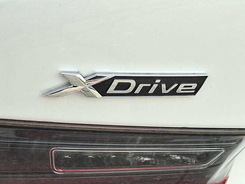 2023 BMW 3 Series 330i xDrive