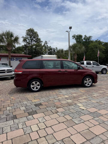 2012 Toyota Sienna Base 7-Passenger