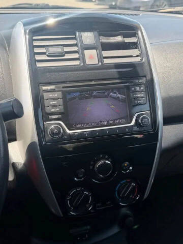 2017 Nissan Versa 1.6 S