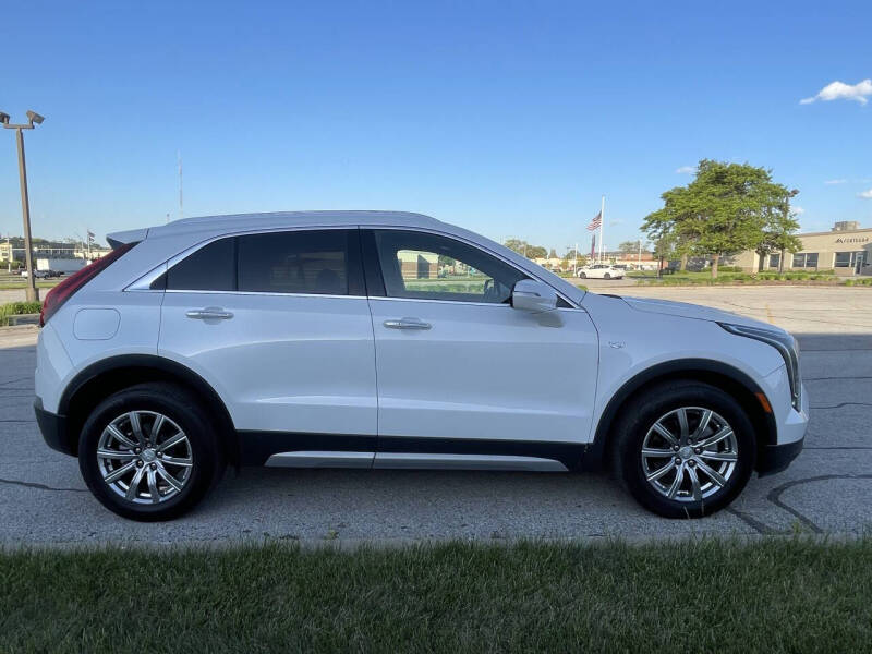 2023 Cadillac XT4 Premium Luxury