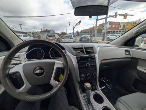 2011 Chevrolet Traverse LT