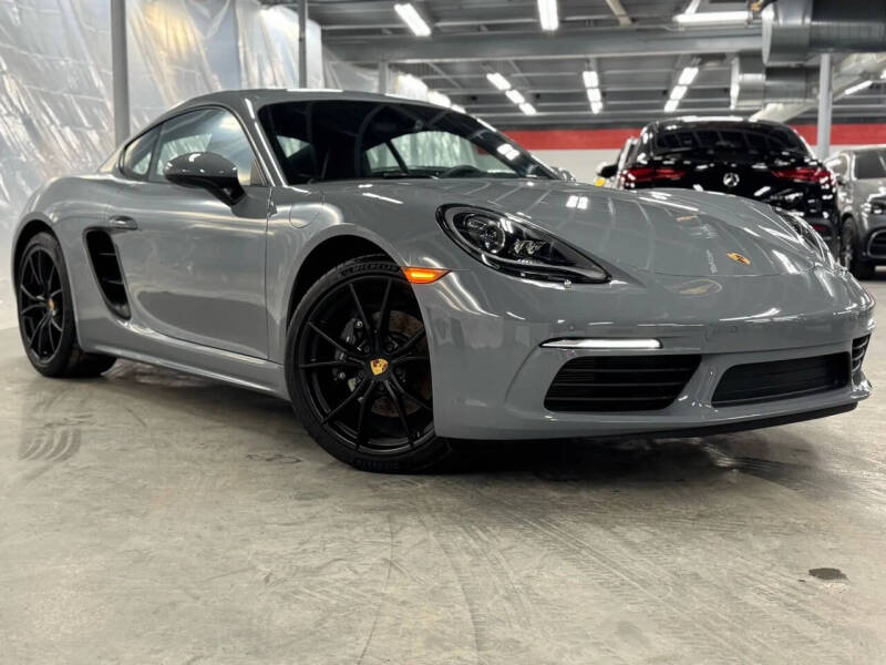 2024 Porsche 718 Cayman