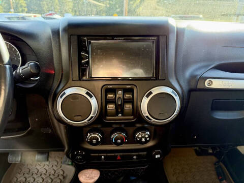 2012 Jeep Wrangler Unlimited Sahara