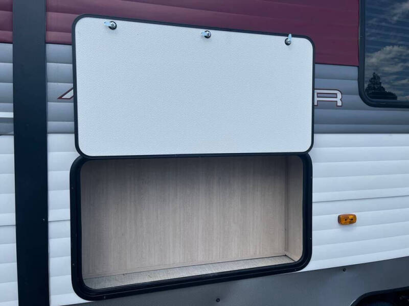 2025 Prime Time RV Avenger