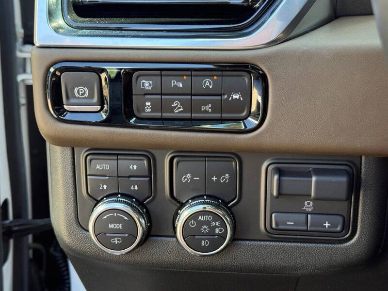 2025 GMC Yukon XL Denali Ultimate