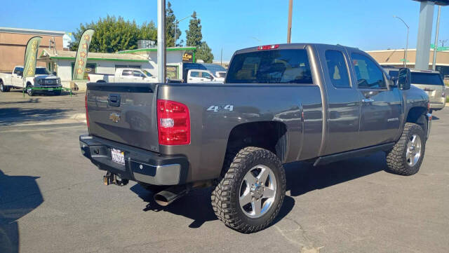 2011 Chevrolet Silverado 2500HD for sale at Auto Plaza in Fresno, CA