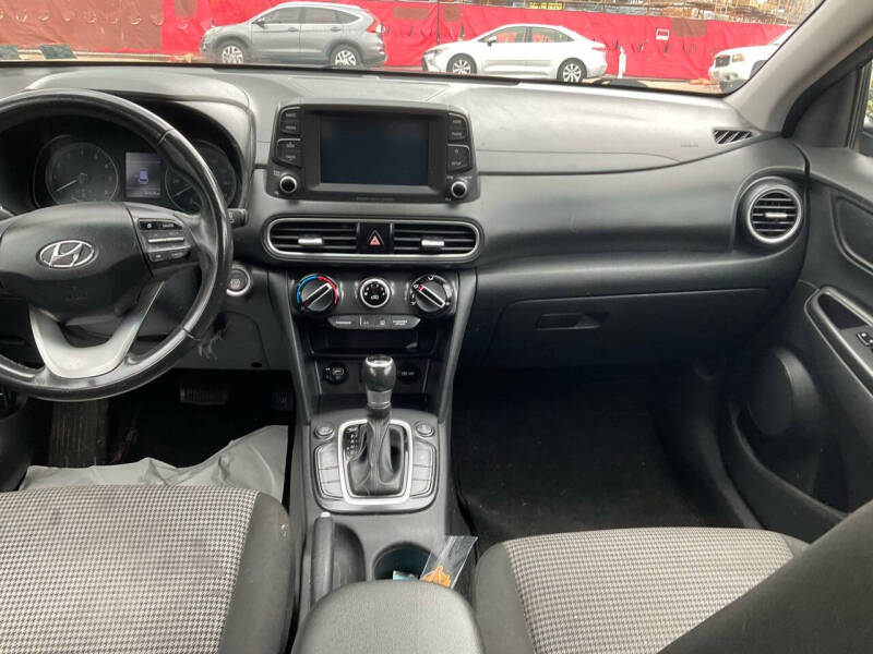 2020 Hyundai Kona SEL