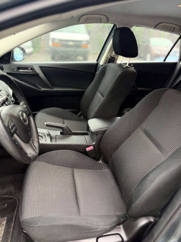 2012 Mazda MAZDA3 i Touring