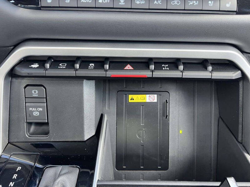 2024 Toyota Sequoia Platinum