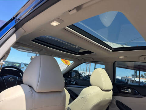 2016 Nissan Maxima Platinum
