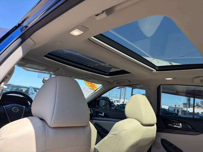 2016 Nissan Maxima Platinum