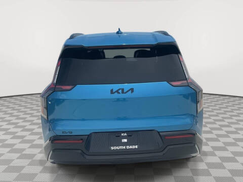 2026 Kia EV9 Land