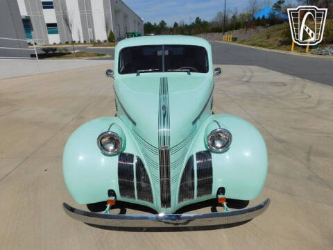 1939 Pontiac Silver Streak