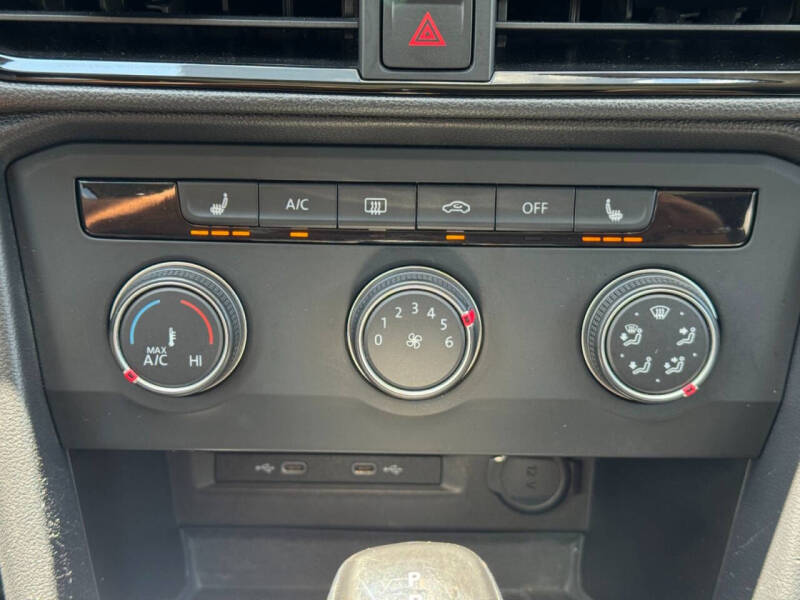 2022 Volkswagen Taos SE