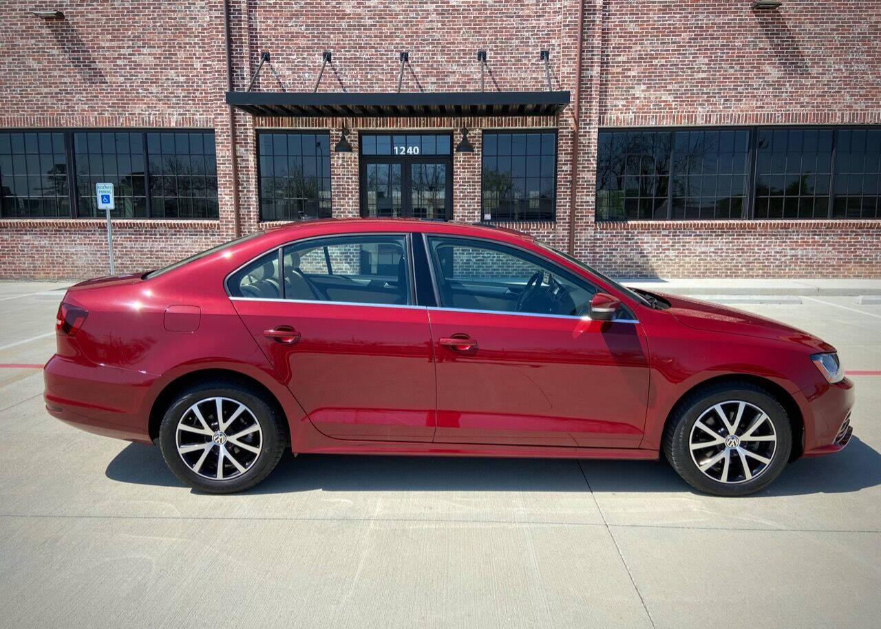 2017 Volkswagen Jetta 10