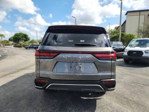 2023 Lexus LX 600 F SPORT Handling