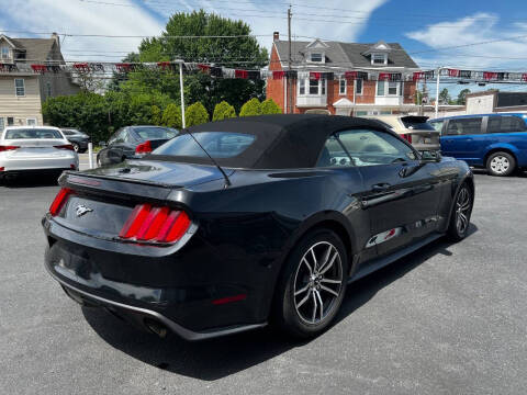 2017 Ford Mustang EcoBoost Premium
