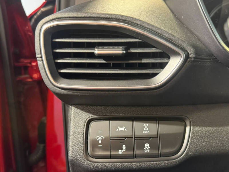 2019 Hyundai Santa Fe SE 2.4L