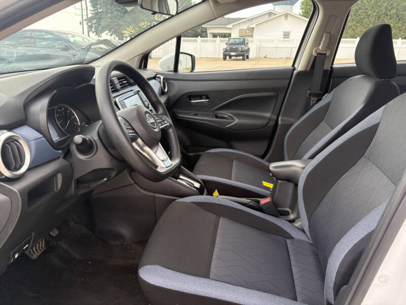 2024 Nissan Versa SV