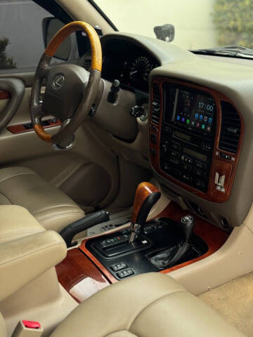 2001 Lexus LX 470