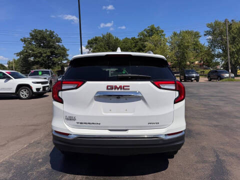 2024 GMC Terrain SLT