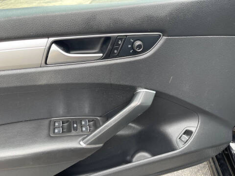 2016 Volkswagen Passat 1.8T S