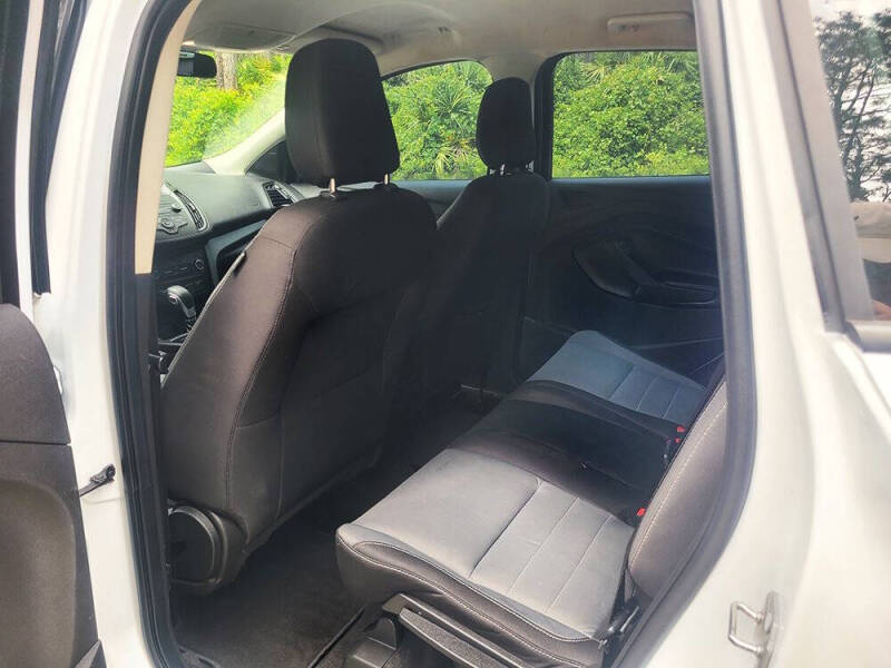 2019 Ford Escape S