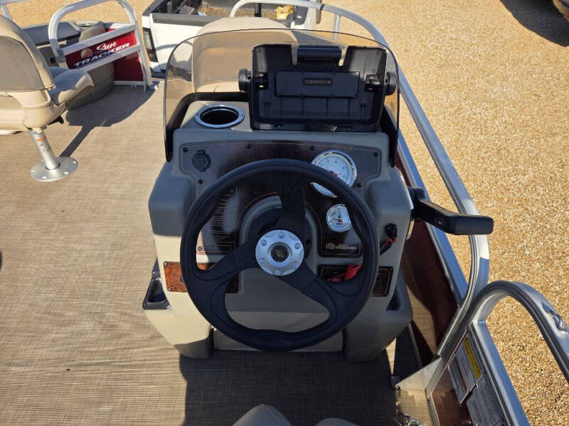 2024 Sun Tracker TRAILER