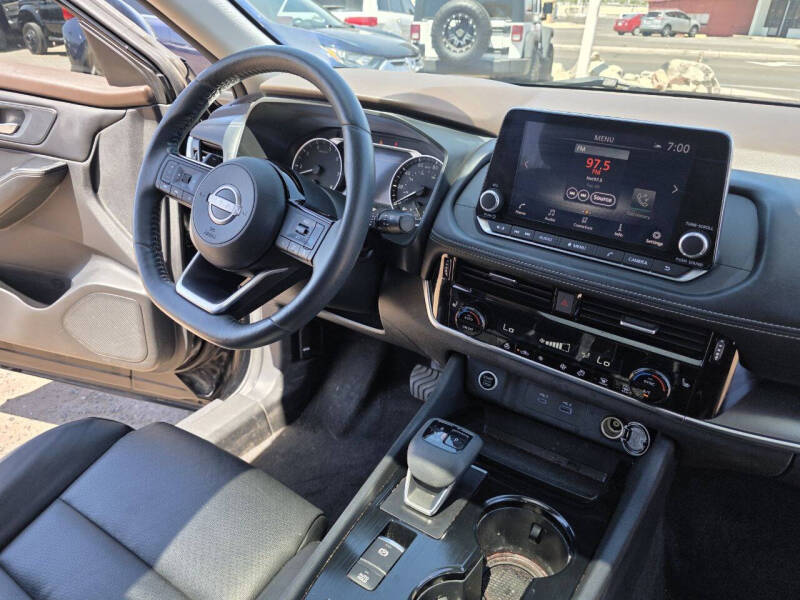 2022 Nissan Rogue SV