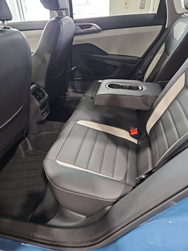 2026 Volkswagen Taos SEL 4Motion