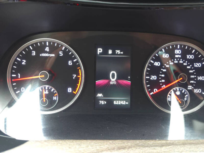 2022 Kia K5 EX