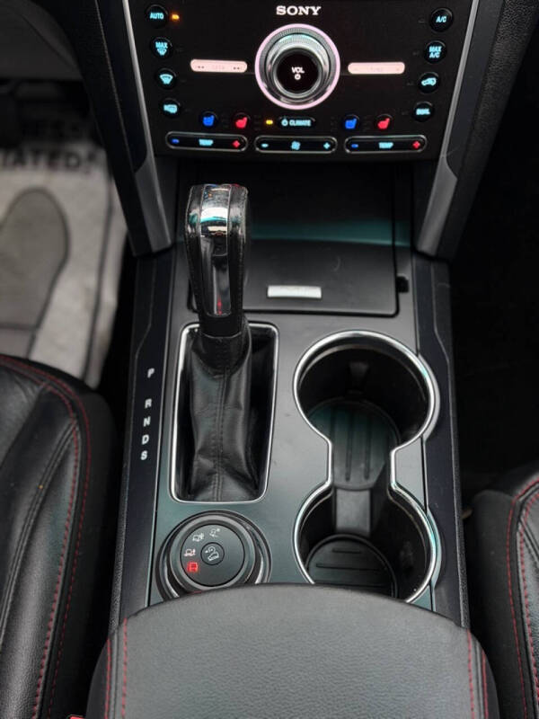 2016 Ford Explorer Sport
