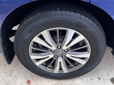 2019 Nissan Pathfinder SL