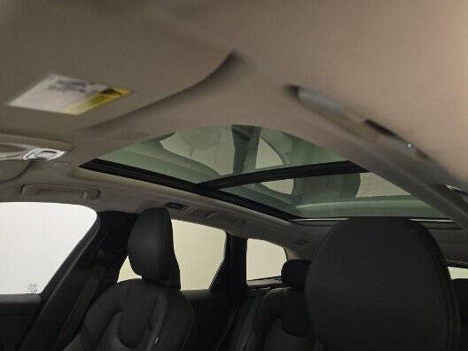 2021 Volvo XC60 T5 Momentum