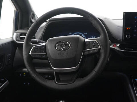 2025 Toyota Sienna Platinum 7-Passenger