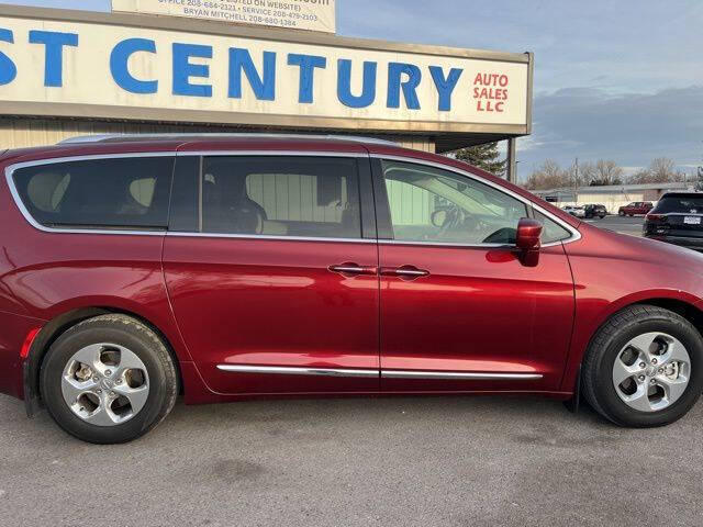 2019 Chrysler Pacifica Hybrid Touring L