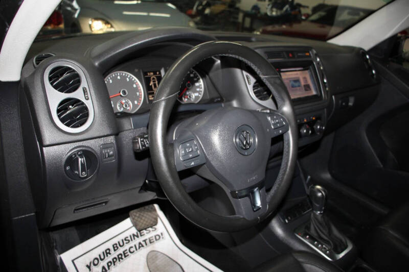 2012 Volkswagen Tiguan SE 4Motion