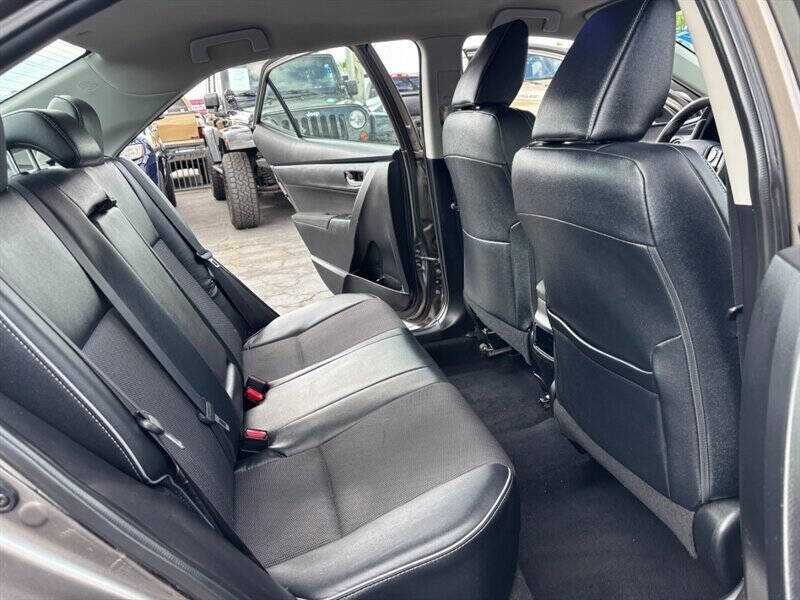 2017 Toyota Corolla LE