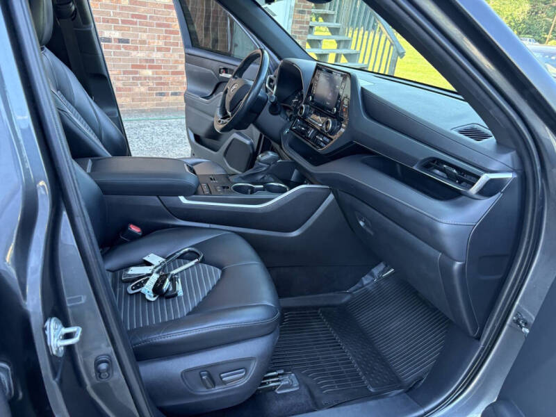 2021 Toyota Highlander XSE