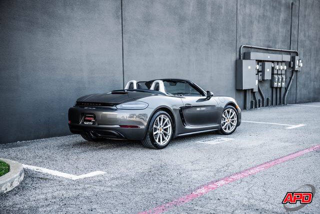 2021 Porsche 718 Boxster