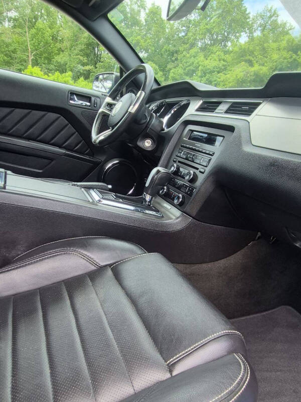 2014 Ford Mustang V6