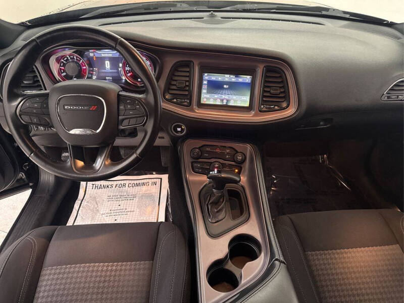 2023 Dodge Challenger SXT