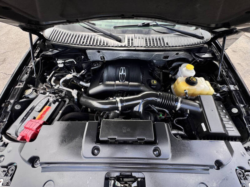 2016 Lincoln Navigator Select