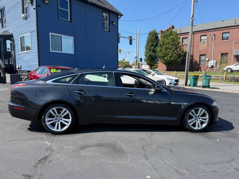 2013 Jaguar XJL Portfolio